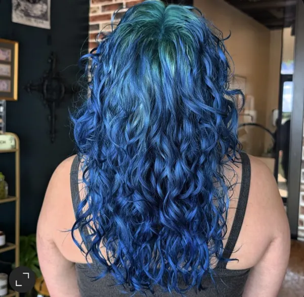 blue curly color