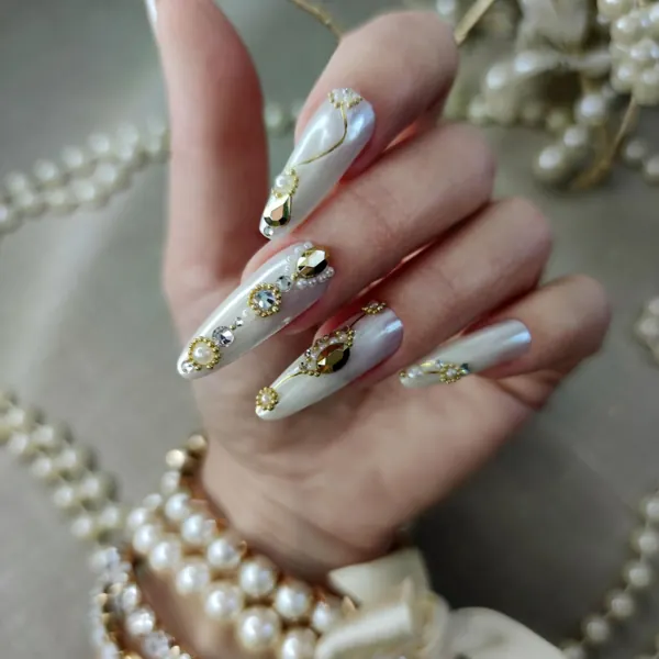 chrome stiletto nails