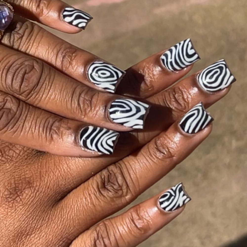 CLAWZZ by Z nail work in Olive Branch, example 1