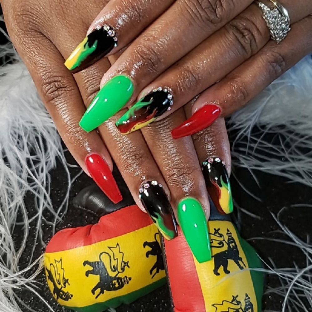 Nail work by Diamonds Nailbar