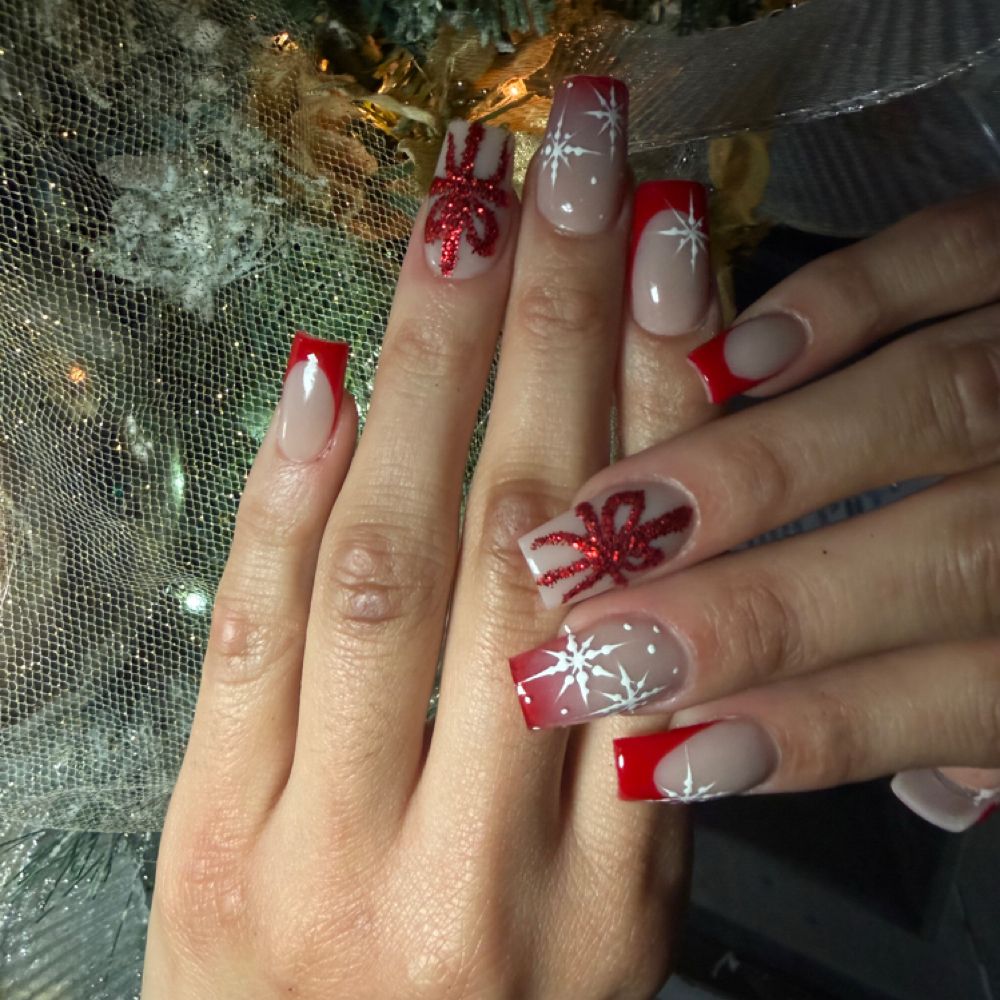 Lisa Nails Studio nail work in New York, example 1