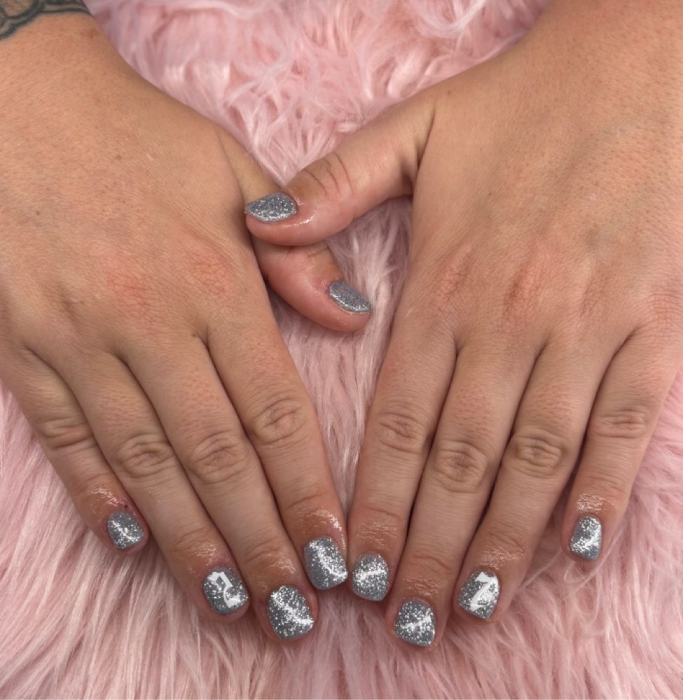 Nails By Emily nail work in Campbellsville, example 1